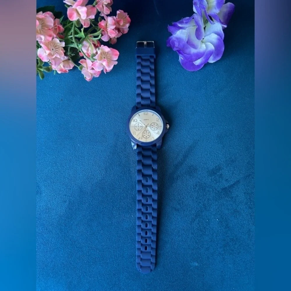 ✨NEW Aeropostale Blue and Gold Watches Modern